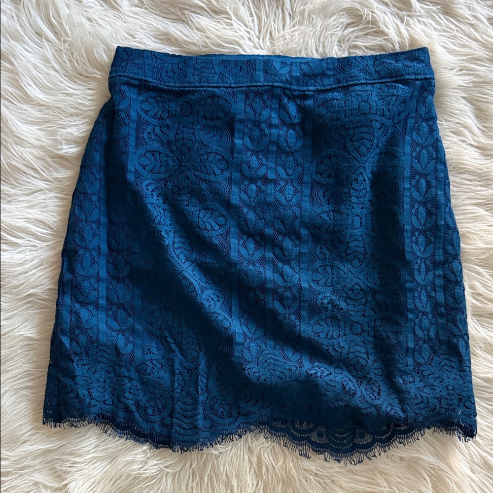 💙HOLLISTER LACE SKIRT💙